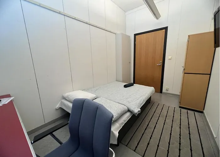 Office House Services 662 * Helsinki