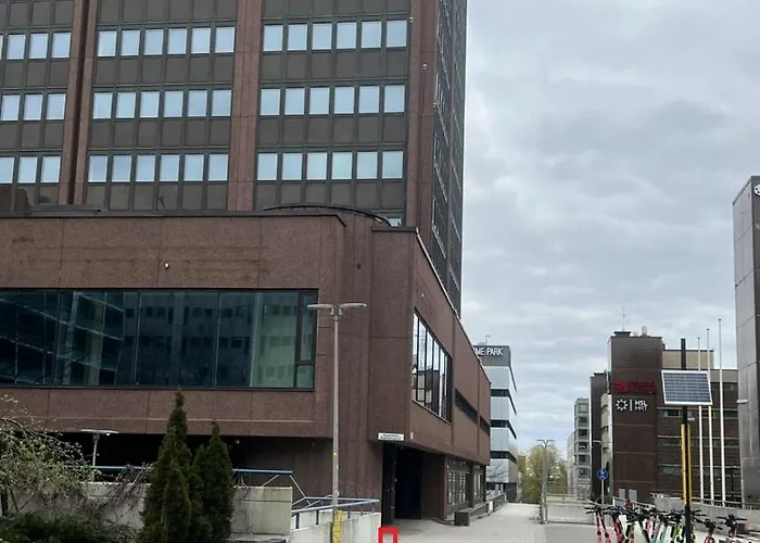 Office House Services 662 Hostel