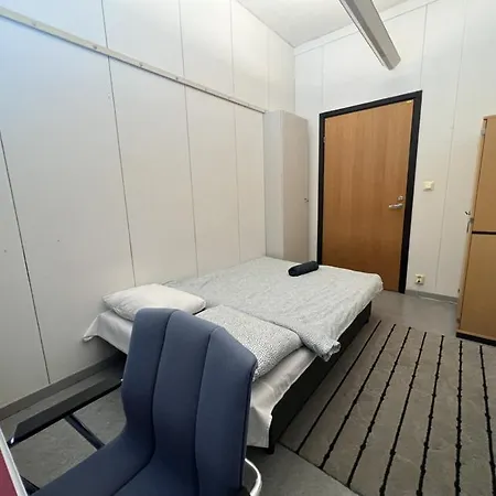 Office House Services 662 * Helsinki