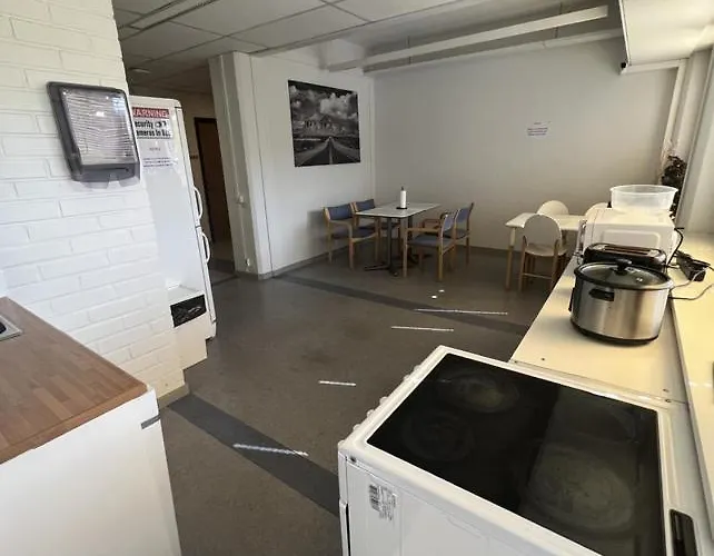 Office House Services 662 * Helsinki